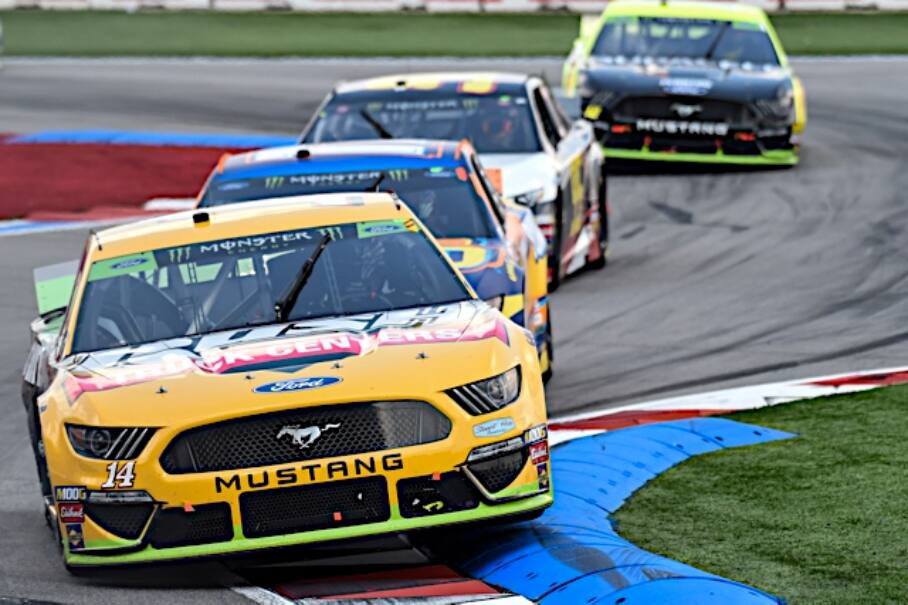 SHR's Clint Bowyer, who was below the playoff cutline before the race, finished fourth to move on. SHR's Clint Bowyer, who was below the playoff cutline before the race, finished fourth to move on.